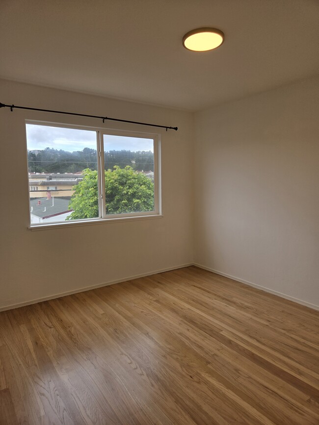 Building Photo - 44 Santa Elena Ave