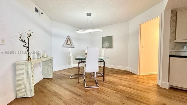 Building Photo - 5200 N Ocean Dr