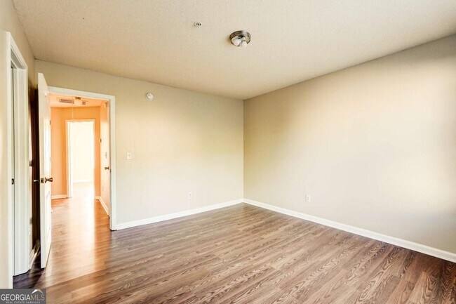 Building Photo - 2837 Laurel Ridge Cir