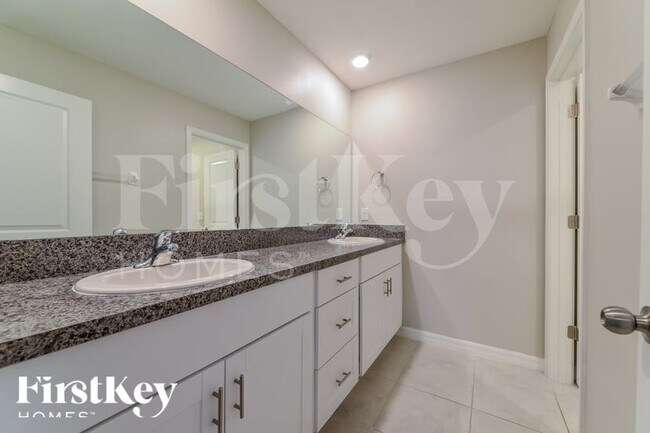 Building Photo - 806 Timeless Moss Dr