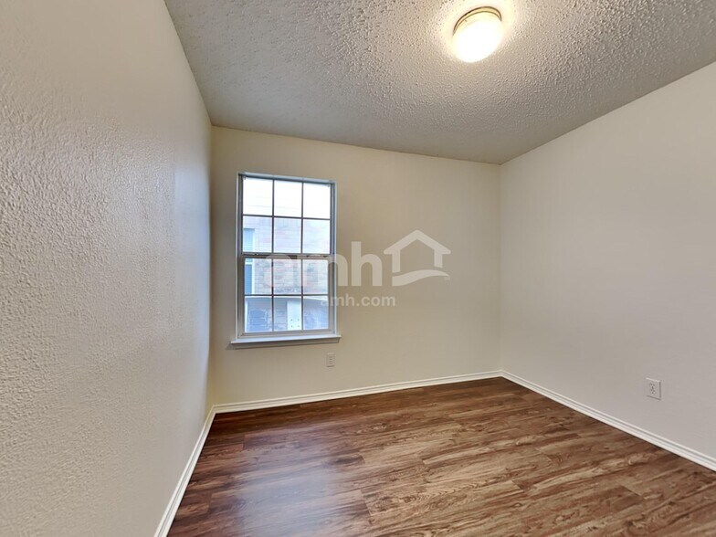 Building Photo - 13857 Sonterra Ranch Rd