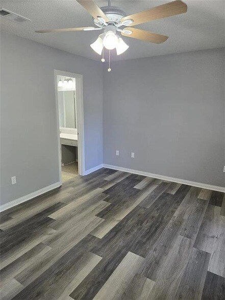 Building Photo - 515 N Buchanan St