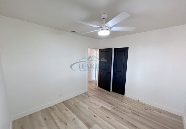 Building Photo - 2059 Jaybrook Dr