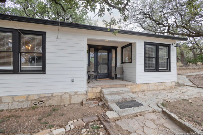 Building Photo - 33121 Blanco Rd