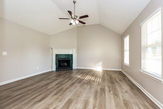 Building Photo - 1530 River Rock Blvd