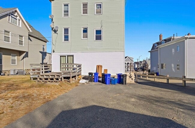 Building Photo - 403 Ferry St