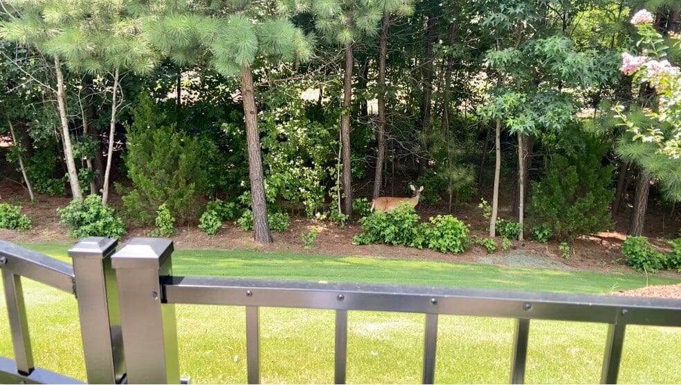 Building Photo - 615 Metro Sta