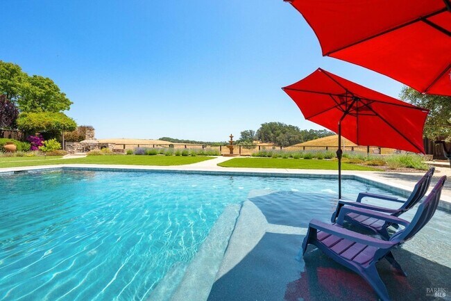 Building Photo - 1051 Stonebridge Dr