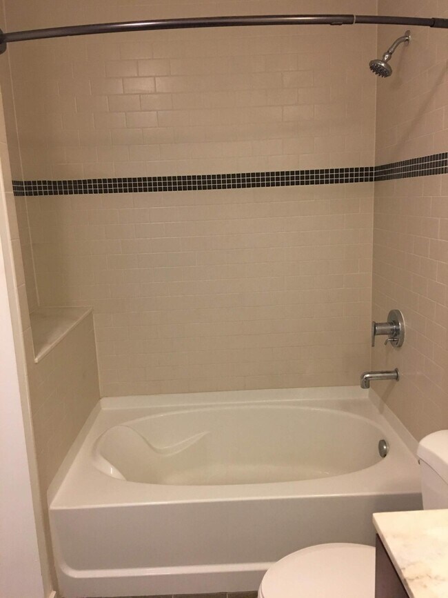 Building Photo - 5925 Almeda Rd