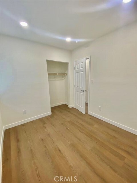 Building Photo - 920 W Olive Ave