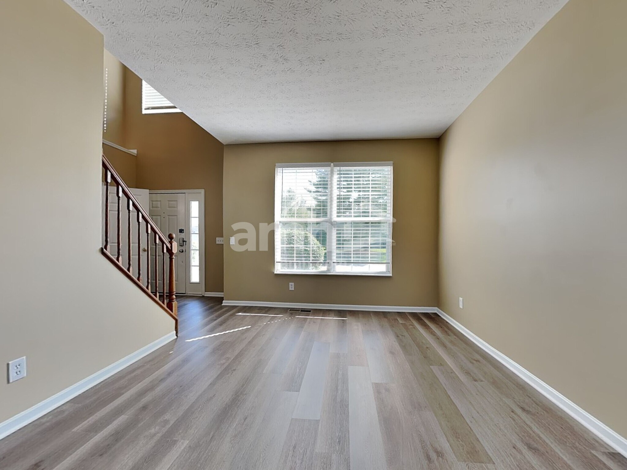 Building Photo - 684 Linden Creek