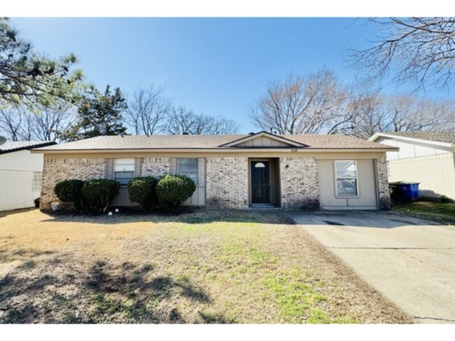 Primary Photo - ****3 BEDROOM IN BALCH SPRINGS*****