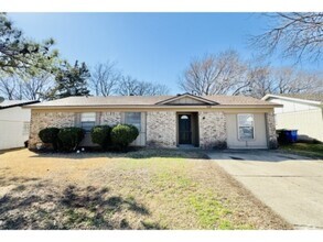 Building Photo - ****3 BEDROOM IN BALCH SPRINGS*****