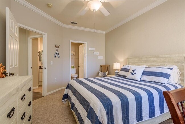 Building Photo - 2141 Portofino Pl