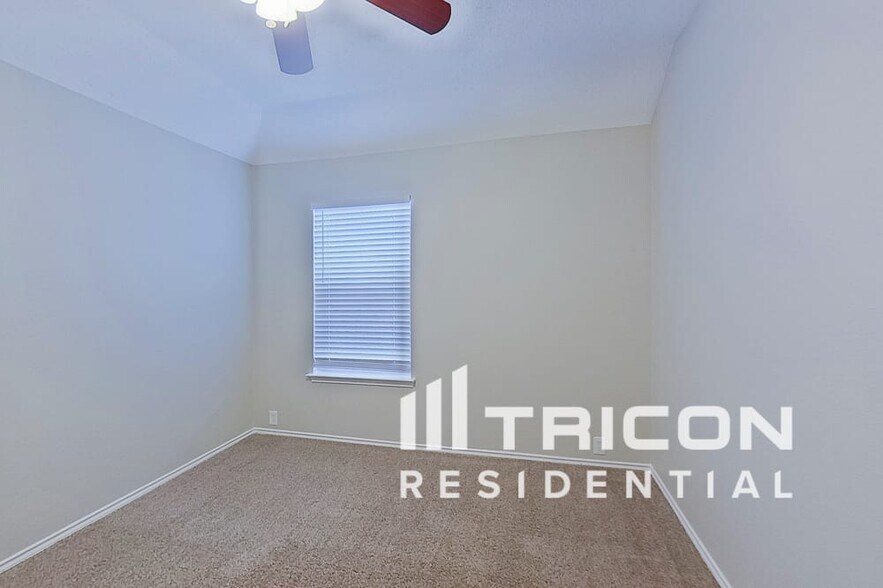 Building Photo - 4733 Grant Park Ave