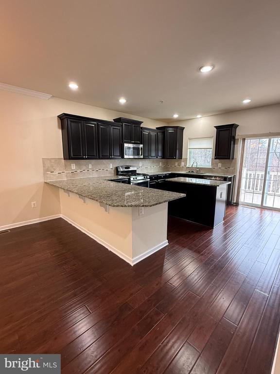 Building Photo - 7018 Foxton Way