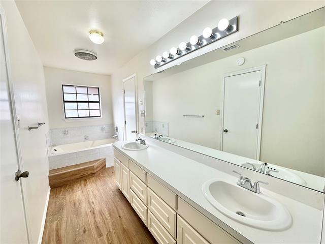 Building Photo - 8869 Liberty Rd