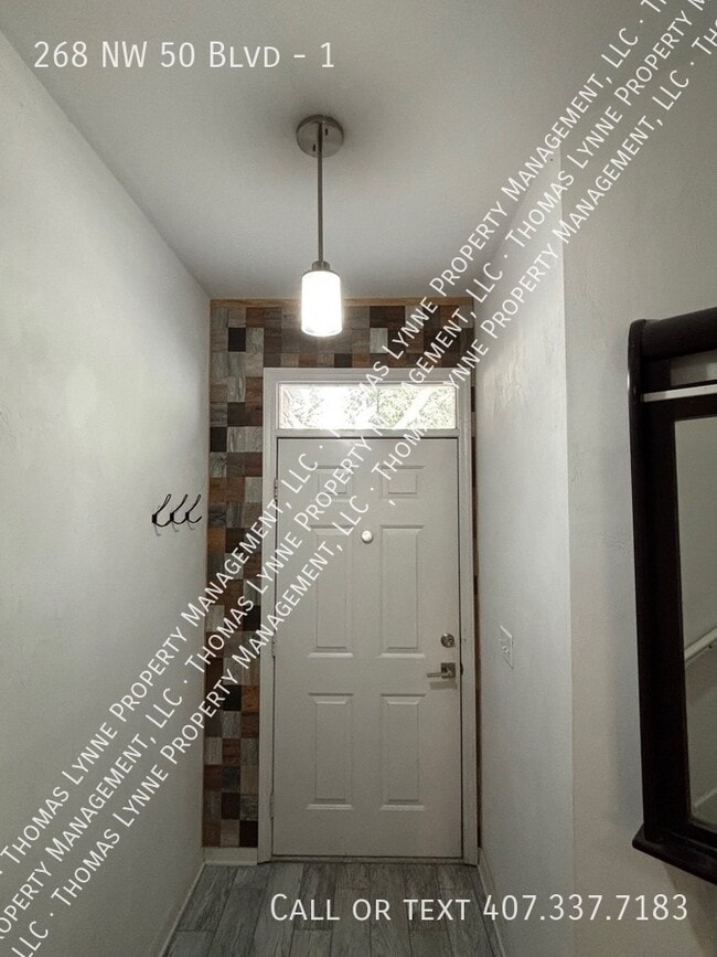 Building Photo - 268 NW 50th Blvd