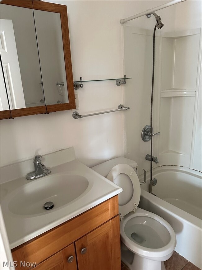 Building Photo - 1439 E 31st St