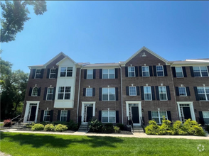Building Photo - 9054 Mercer Dr