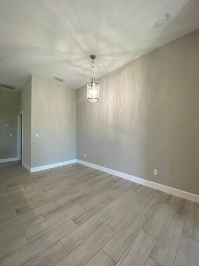 Building Photo - 3/2 in Eagle Marsh of LPGA