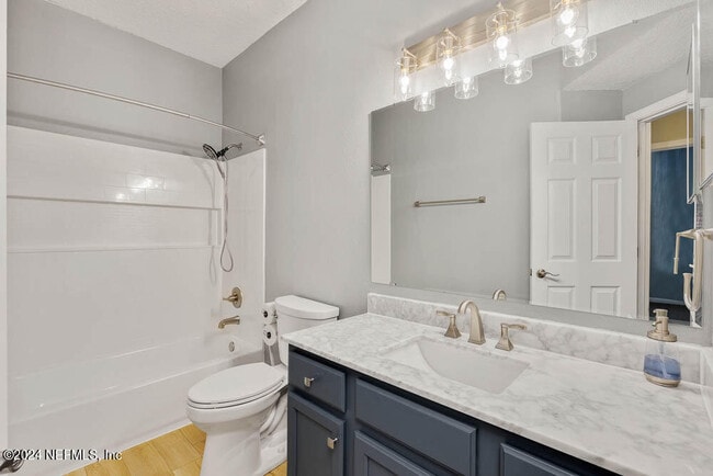 Building Photo - 12423 Forest Lake Cir E