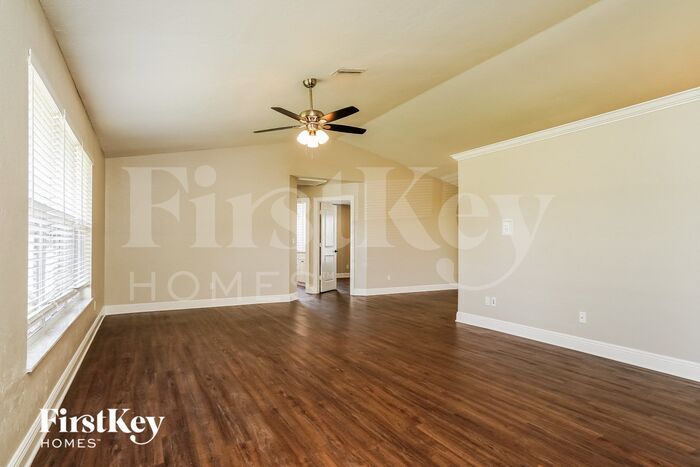 Building Photo - 1831 Coral Point Dr