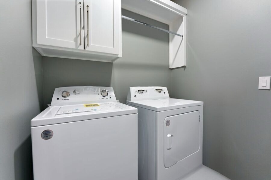 Building Photo - 200 Lauryn Dr
