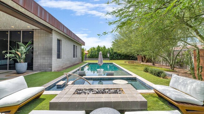 Building Photo - 4912 N 45th St