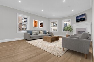 Building Photo - 1396 Beacon St