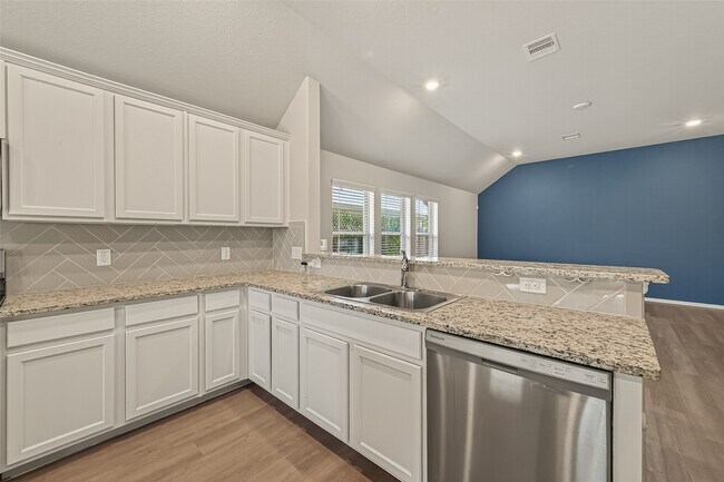 Building Photo - 2701 Sagedale Dr