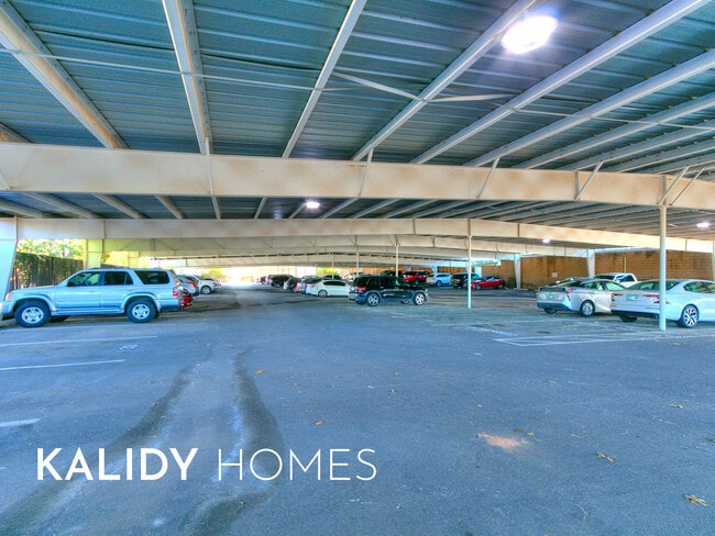 Building Photo - 5900 Mosteller Dr