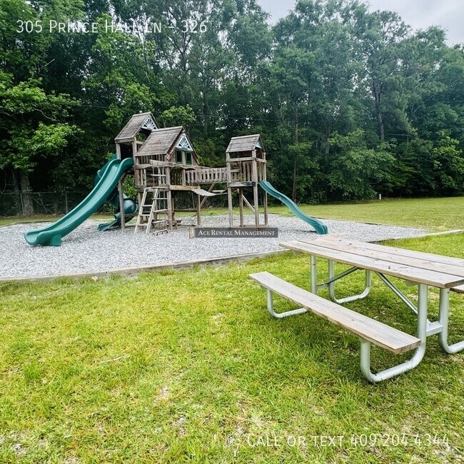 Building Photo - 305 Prince Hall Ln