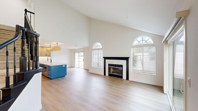 Building Photo - Beautiful 3 Bedroom Home in Eastside Costa Mesa