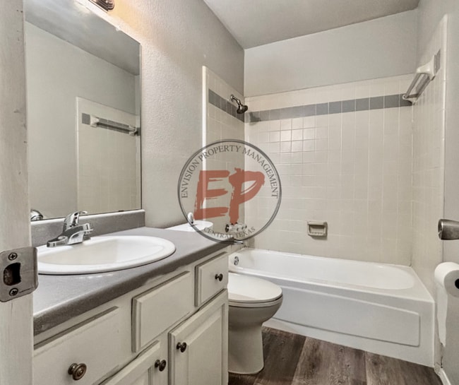 Building Photo - 1809 Ramada Dr