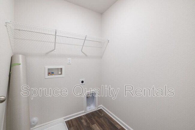 Building Photo - 2105 Briar Run Dr