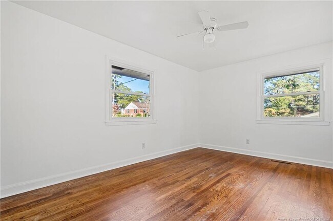 Building Photo - 1805 Catawba St