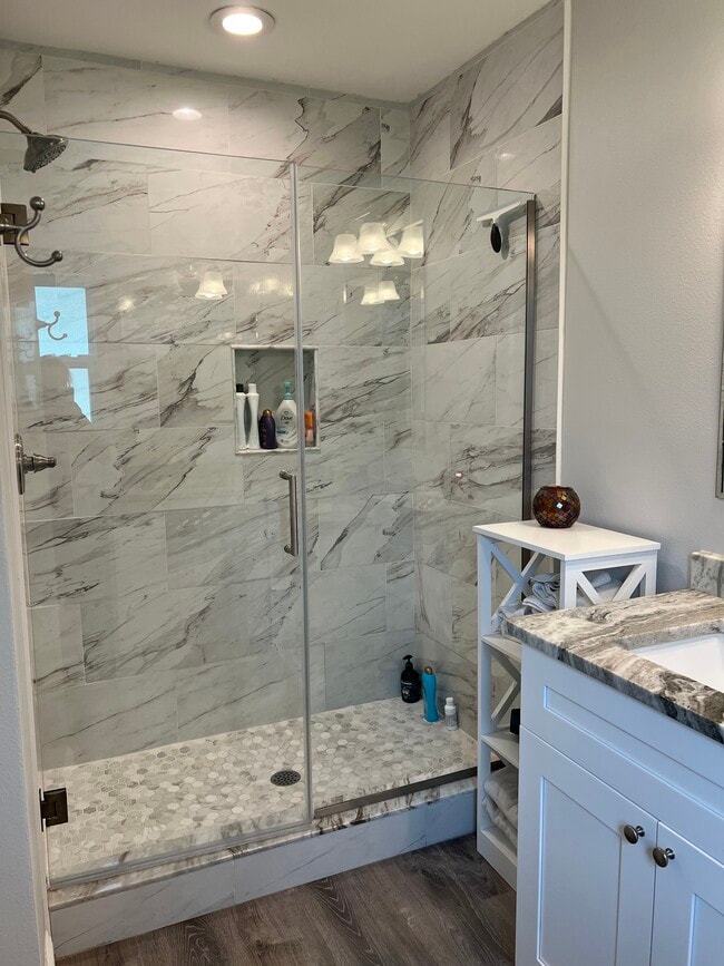 Building Photo - 1720 59th St S