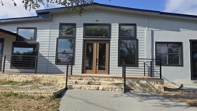 Building Photo - 17621 Stacey Ln