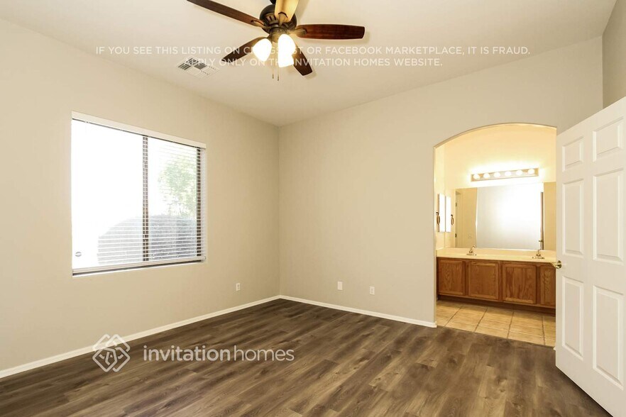 Building Photo - 1684 S 172nd Dr