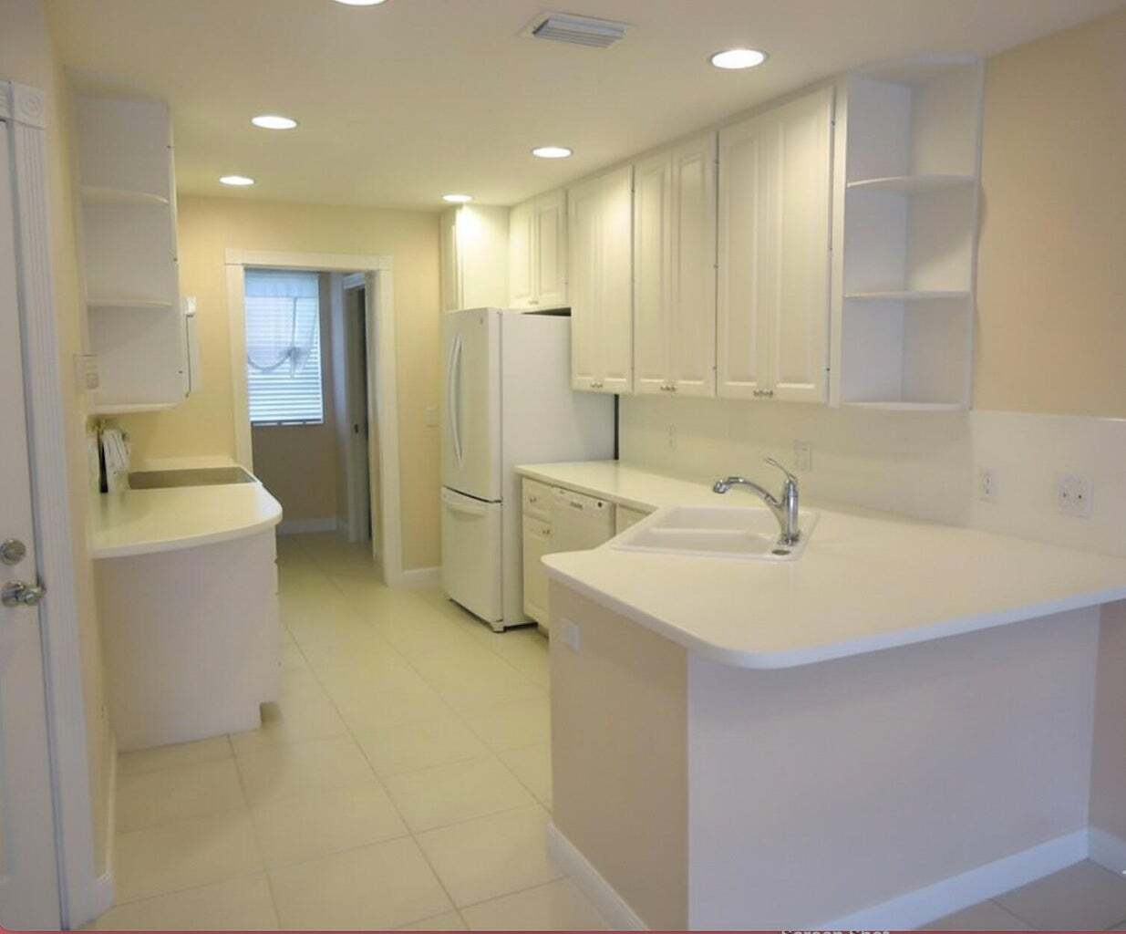 Building Photo - 156 Santa Barbara Way