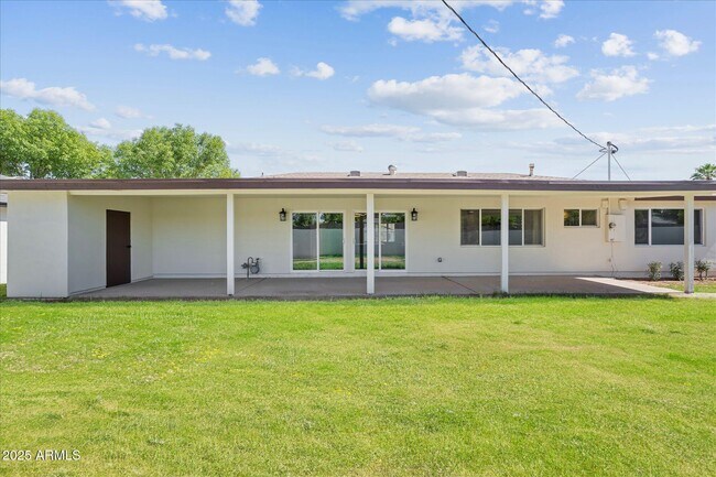Building Photo - 8112 E Virginia Ave