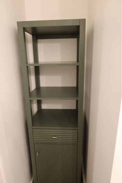 Building Photo - 15 Maplewood Dr