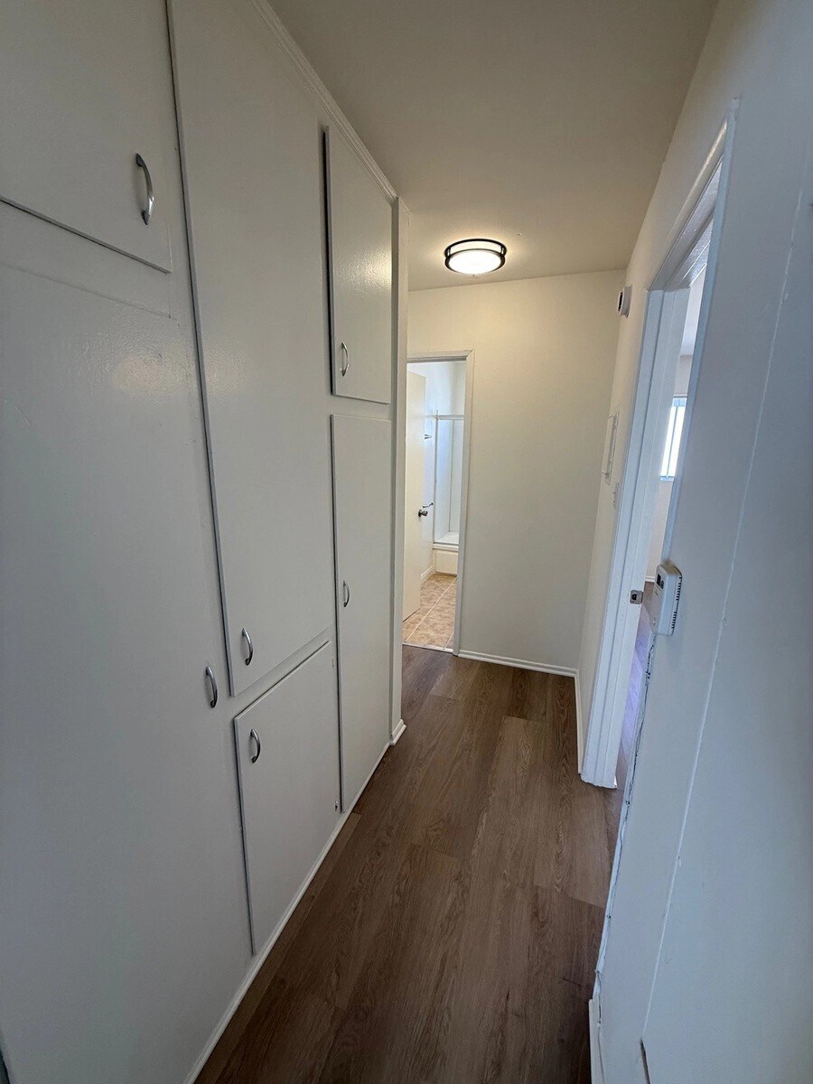 Building Photo - 21809 Lanark St