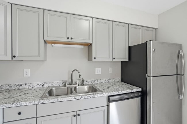 Building Photo - 7881 Nummie Ct