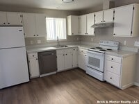 Building Photo - 300 Kennel Ave