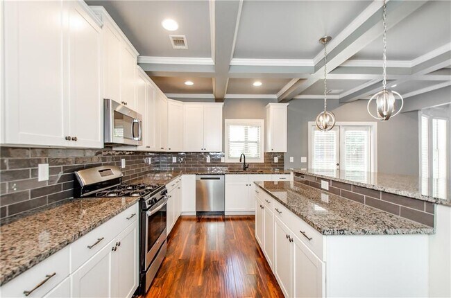 Building Photo - 4669 Sierra Creek Dr NE