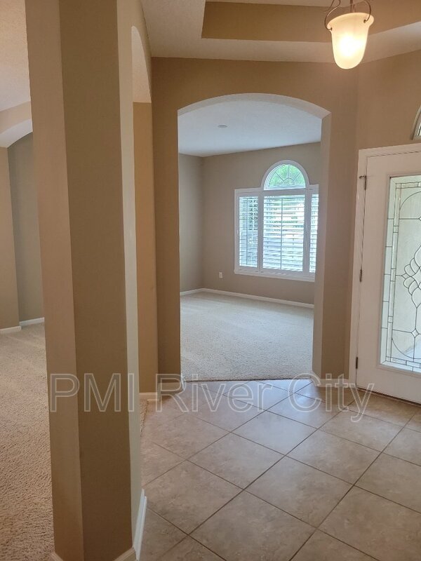 Building Photo - 14283 Big Spring St