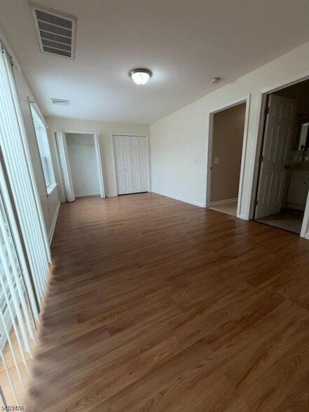 Building Photo - 110-PT112 Redwood Ave