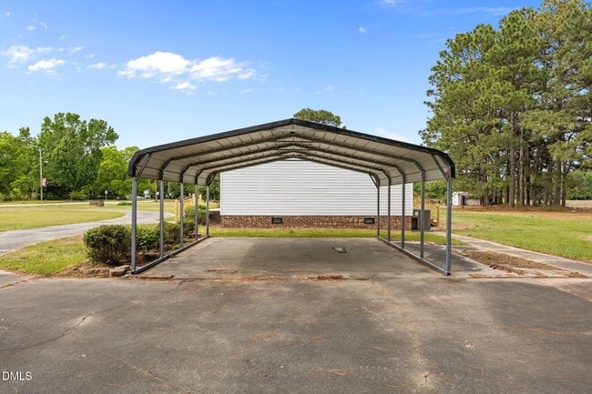 Building Photo - 8540 Godwin-Falcon Rd